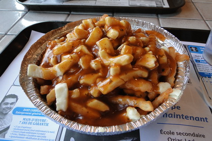 Poutine sauce BBQ - Le Coq Extra (Mont-Saint-Hilaire) - MaPoutine.ca