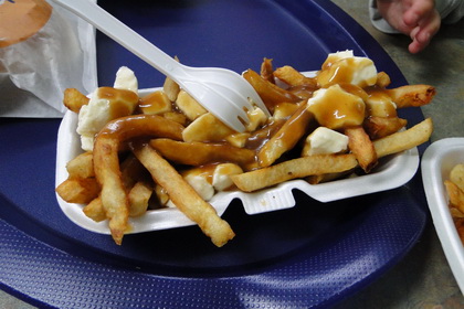 Poutine sauce brune - Casse-Croûte du Sergent (Lévis Saint-Romuald) - MaPoutine.ca