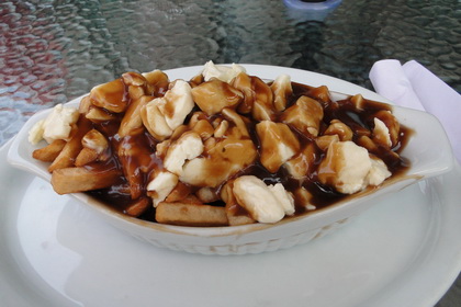 Poutine sauce brune - Resto Chez Sylvin (L�vis Saint-Nicolas) - MaPoutine.ca