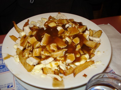 Poutine au poulet - Caf� aux D�lices (Matane) - MaPoutine.ca