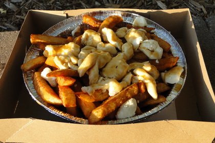 Poutine r�guli�re - Festival de la Poutine 2011 - Cantine Chez Ben (Drummondville) - MaPoutine.ca