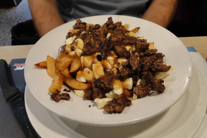 Poutine au steak hach� - Le Buffet de l