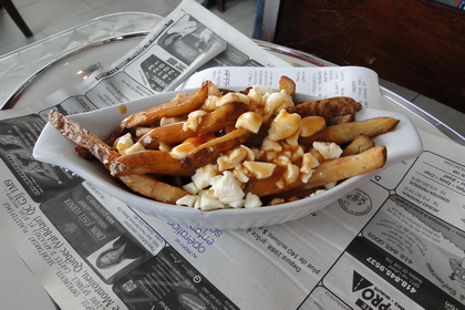 Poutine BBQ - Le Snack Resto (Qu�bec) - MaPoutine.ca