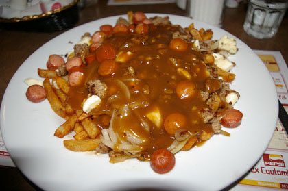 Poutine Mega G�rard - Chez G�rard (Saint-Georges) - MaPoutine.ca