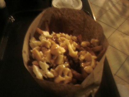 Poutine - Restaurant Labelle (Lachute, Qu�bec)
