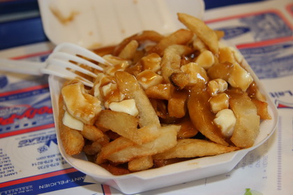 Poutine BBQ (petit) - Midas (Saint-F�licien, Qu�bec)