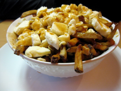Poutine - Caf� Bistro Faux Bourgeois (Qu�bec) - MaPoutine.ca