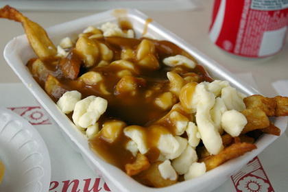 Poutine - Cantine Maude (Saint-�tienne-de-Bolton) - MaPoutine.ca