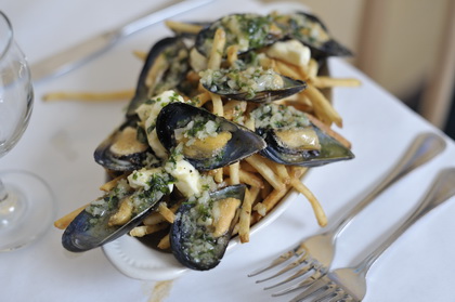 Ile du Prince-Edouard poutine - Soleil Westwood (Los Angeles) - MaPoutine.ca