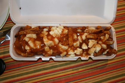 Poutine sauce Bob extra fromage - Capitaine Bob Normandin (Normandin) - MaPoutine.ca